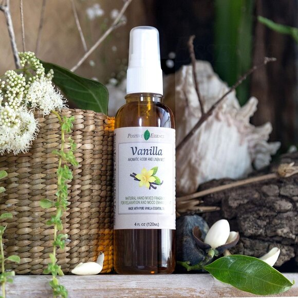 Vanilla Linen and Room Spray, Natural Home Fragrance Made with Pure Vanilla Esse - Picture 3 of 8